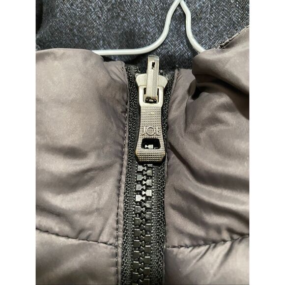 Reversible Puffer Vest Black & Gray | Men’s/Unisex Quilted Zip Up Winter Sleevel - Picture 6 of 6